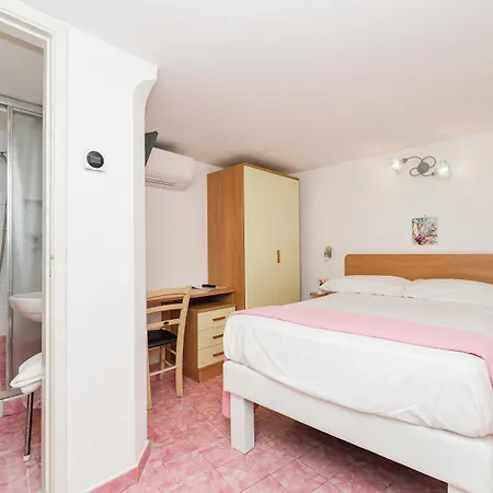 Hotel S. Andrea 3*